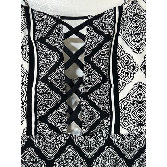 La Blanca Oasis Tile Strappy Back One-Piece Swimsuit White Black Size 14 NWT - Picture 6 of 15